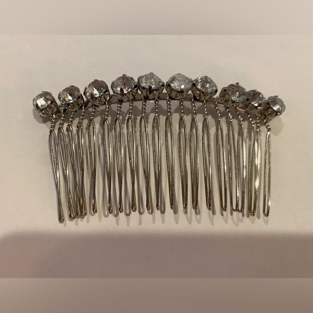 Rhinestone silver studded hair comb 3”